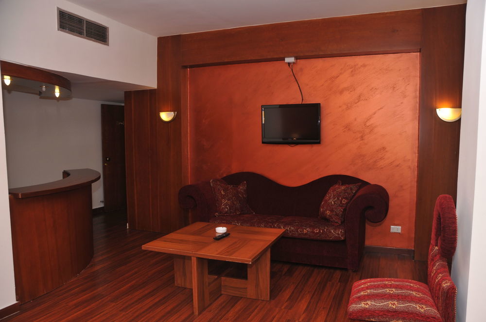 Legend 4* Beirut
